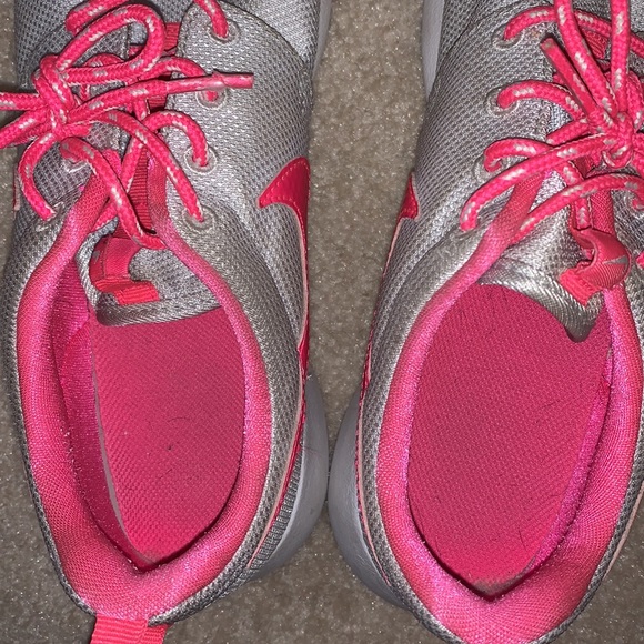 Youth Nike roshes - Picture 3 of 4